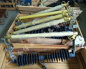 HPRWG2-35/100a~200a戶（hù）外高壓跌落式熔斷器（qì）35KV令克保險開關